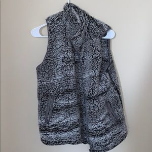 Thread + supply wool vest